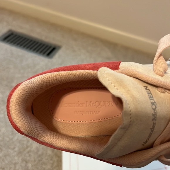 Alexander McQueen suede platform sneaker. Size 37. New! - Picture 6 of 6